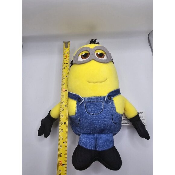 Just Play Illumination's Minions the Rise of Gru Small Squeeze Me Plush - KEVIN - Picture 4 of 4